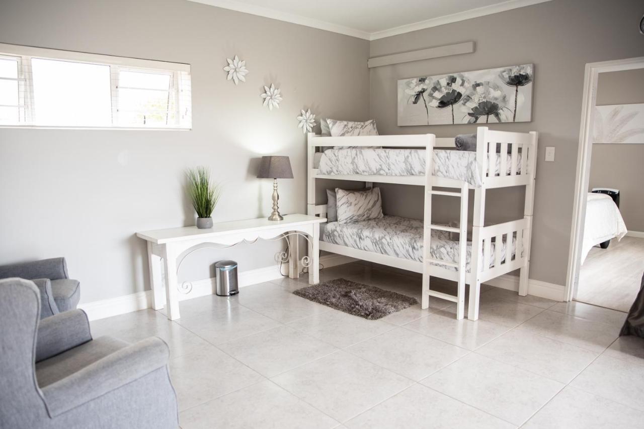 קולצ'סטר Settle Inn Self Catering Units מראה חיצוני תמונה